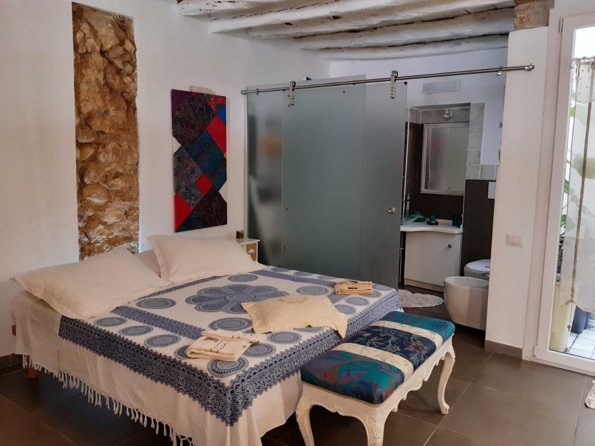 Cozy Loft In The Heart Of Cagliari Βίλα Εξωτερικό φωτογραφία